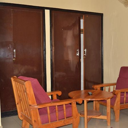 Happiness Star Motel Butare Zewnętrze zdjęcie